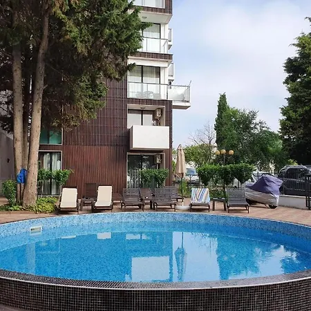 Amara Butik On The First Line رافدا