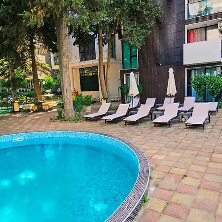 Amara Butik On The First Line شقة *