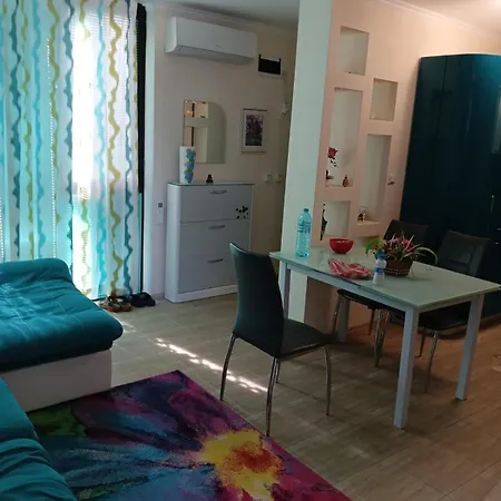 Apartamento Amara Butik On The First Line Ravda