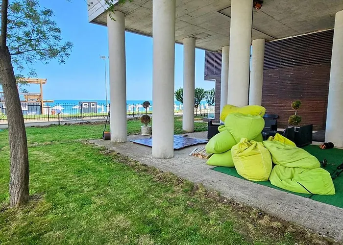 Amara Butik On The First Line Apartament *